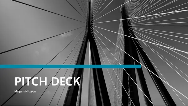 Financial pitch deck modern-simple